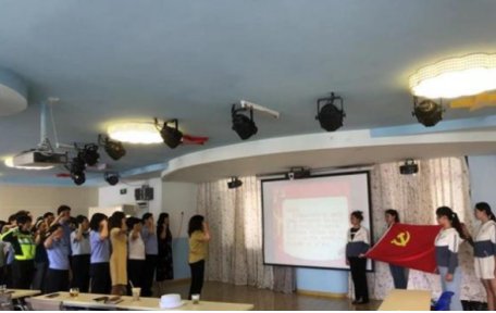 “喜迎二十大·奋斗正当时”主题党日活动