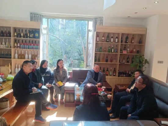 我会与云南省文化艺术交流协会交流座谈